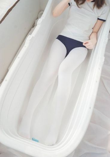 紧身牛仔裤美女av视频_蓝光超清免费观看