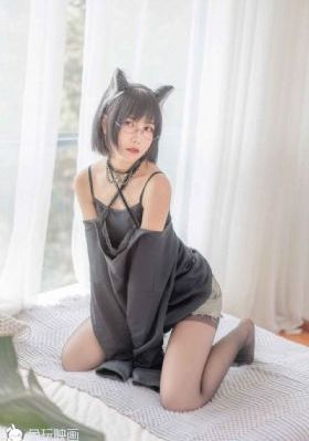 狠狠的挺进女学生的小说_免费正片国语