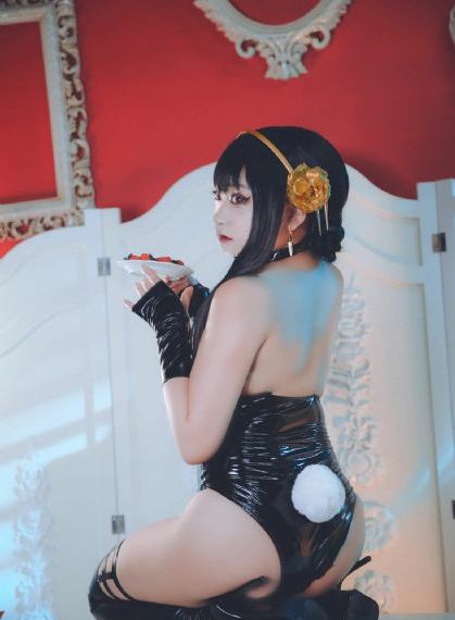 婷婷激情五月还会玩转热点_午夜在线观看完整版
